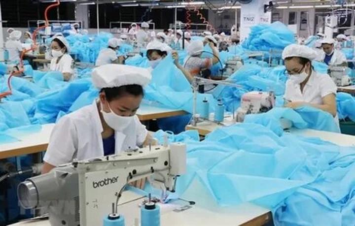 Nội dung: Mùa hè đang đến và với nó, xu hướng mới về áo vai bèo đang ngày càng trở nên