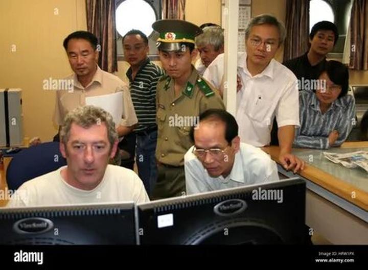 Nội dung: Mùa hè đang đầy vui vẻ với những bức tường nhảy vò đang xu hướng trên mạng